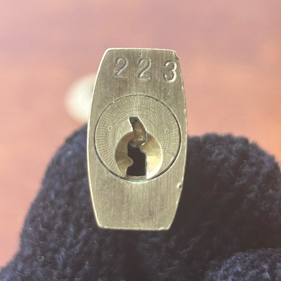 Louis Vuitton lock and key #223 - Picture 2 of 6